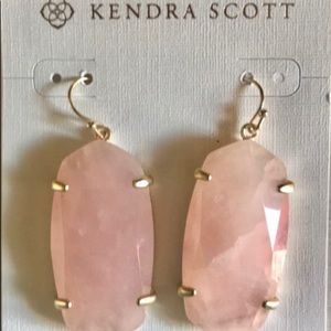NWT Kendra Scott Drop Earrings